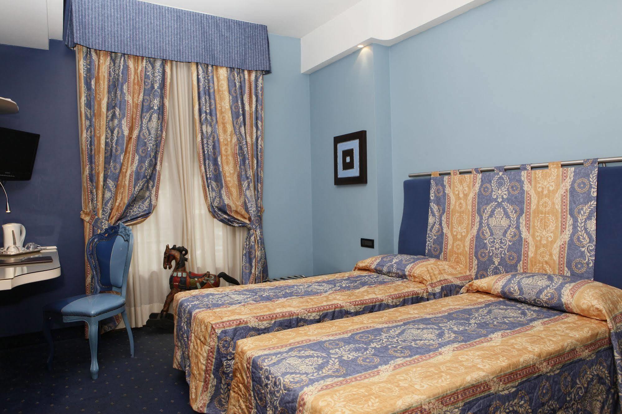 Hotel Lancaster Torino Esterno foto