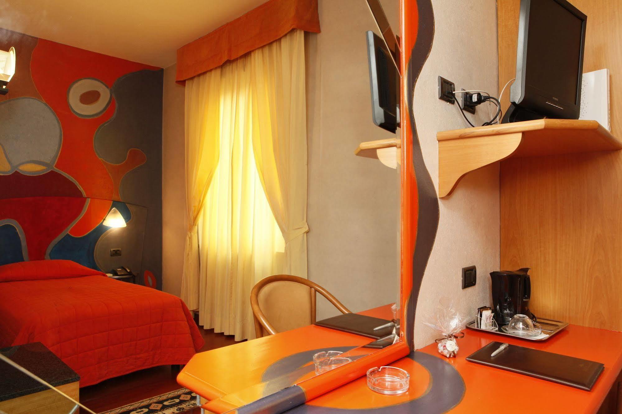 Hotel Lancaster Torino Camera foto